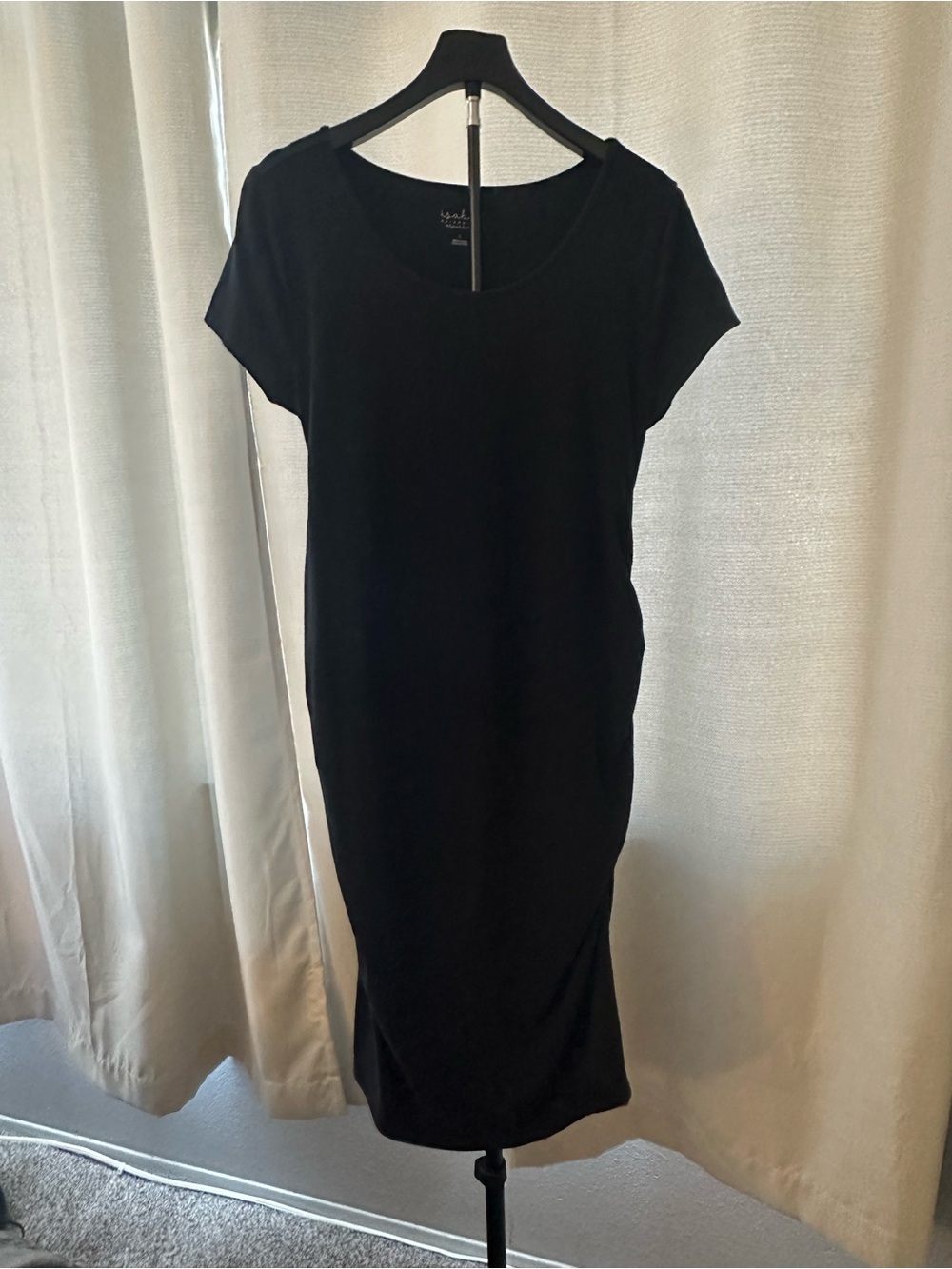 Isabel Maternity by Ingrid & Isabel Black Short-Sleeve Midi Maternity Dress